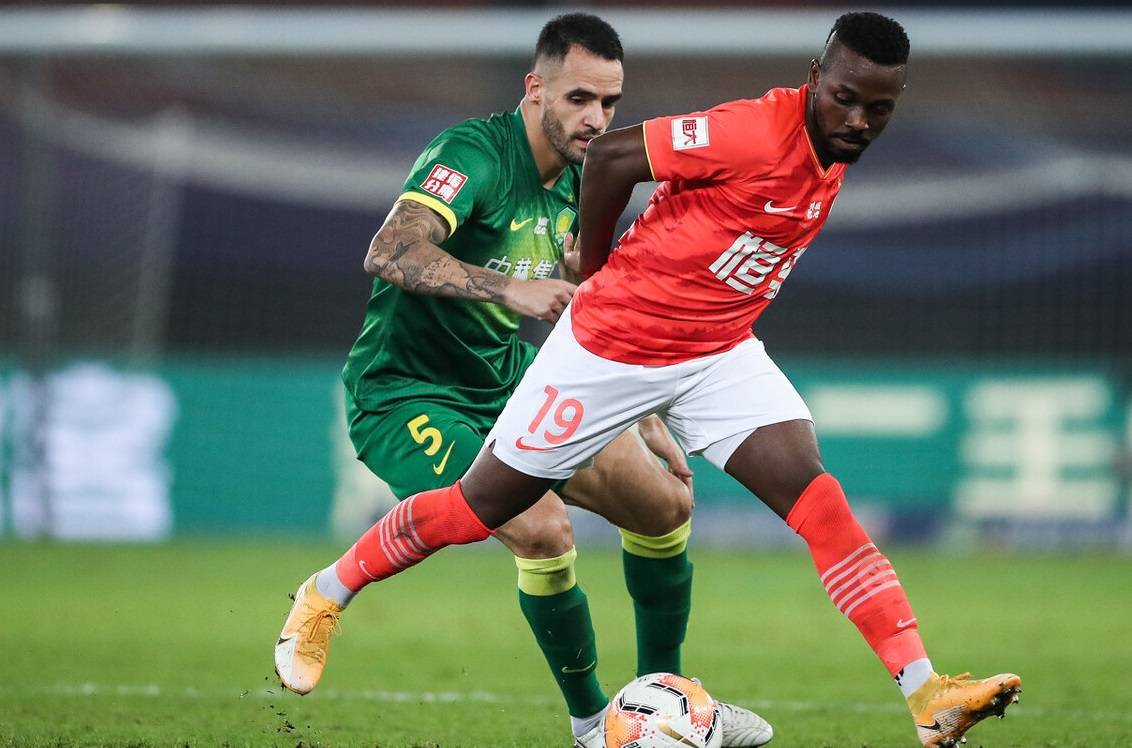 咪咕平台 -包含加时末段北京国安备战法甲;门线救险细节曝光;悬念犹存;数据趋势出现新变化的词条