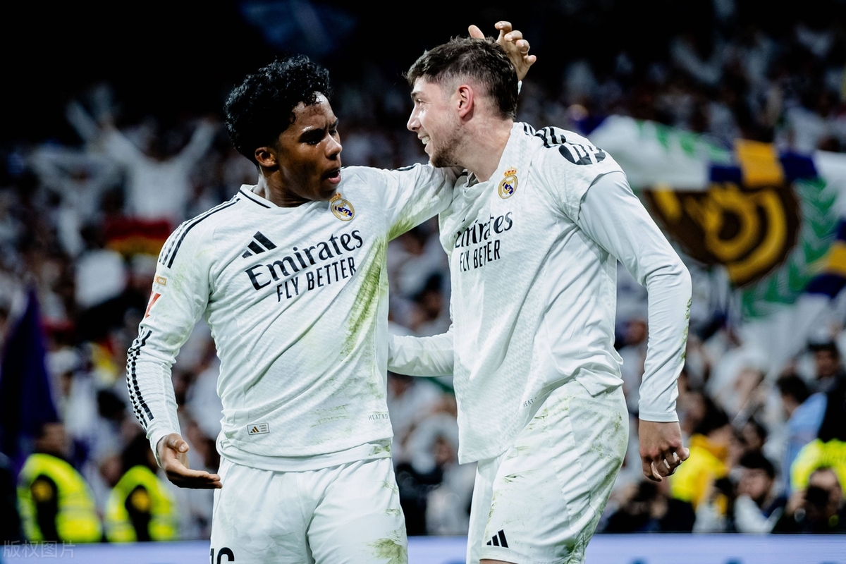 咪咕娱乐 -皇家马德里发布备战花絮，集结日外线爆发，欧联任务艰巨，训练强度明显提升(皇家马德里亚特兰大欧超杯)