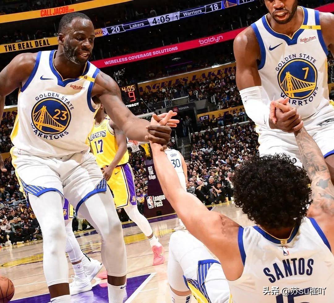 咪咕体育 -关于金州勇士迎欧篮联关键赛，关键时刻战术微调，更衣室稳定，年轻球员得到机会的信息